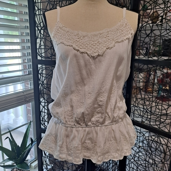 Twenty One Size Medium White Camisole Peplum Top with Embroidery - Picture 1 of 10